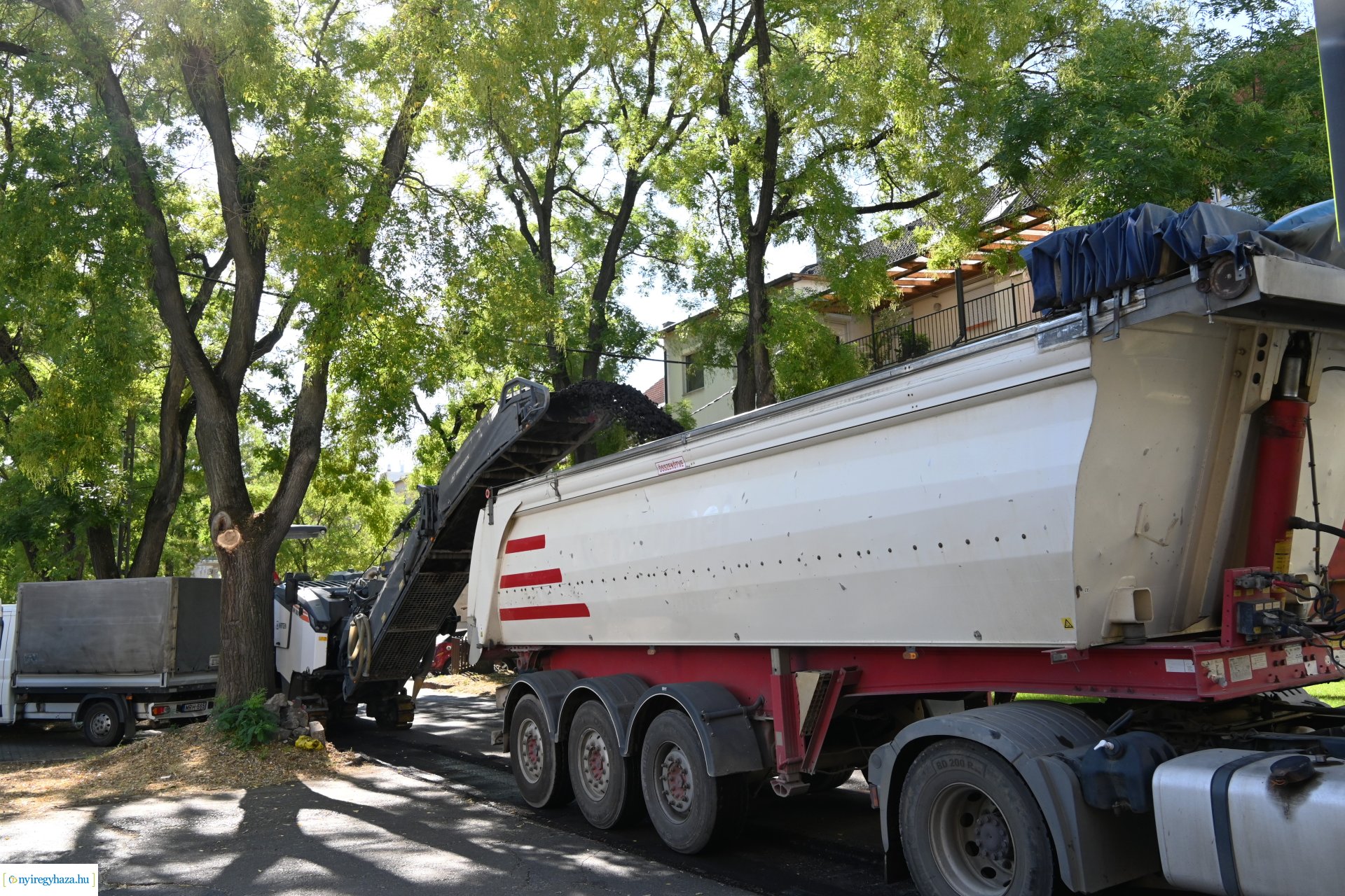 Útfelújítás kezdődött az Árok utcán