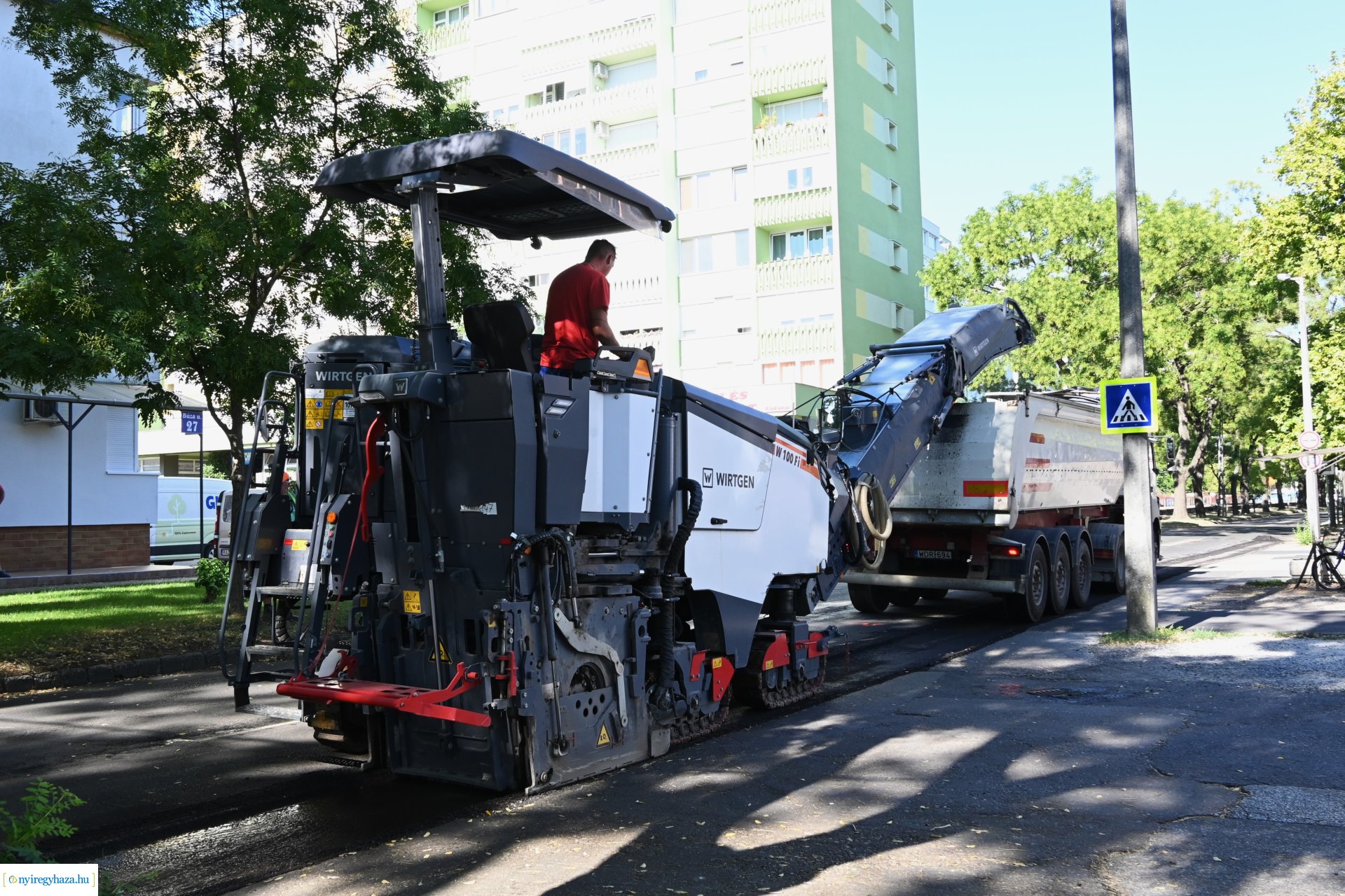 Útfelújítás kezdődött az Árok utcán