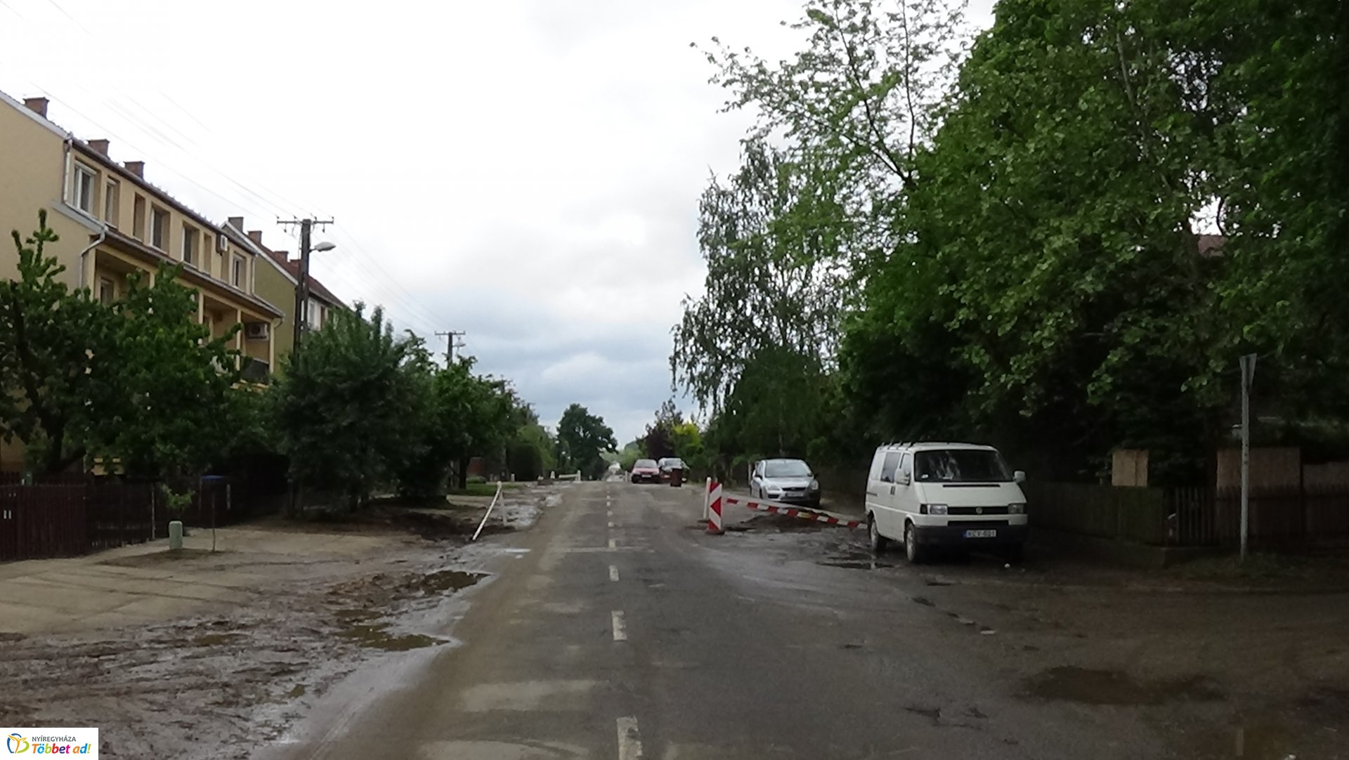 Útfelújítási munkák a Dugonics és a Legyező utcákon 