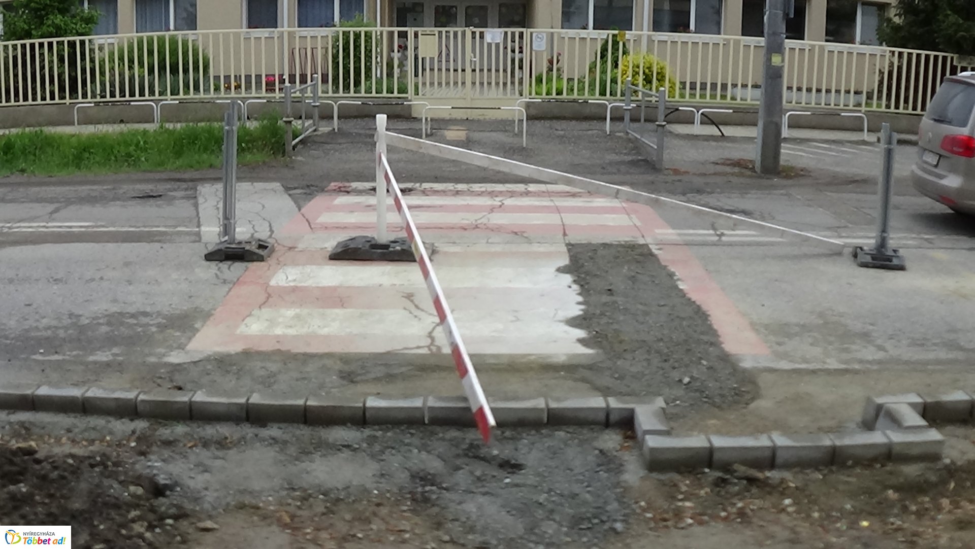 Útfelújítási munkák a Dugonics és a Legyező utcákon 