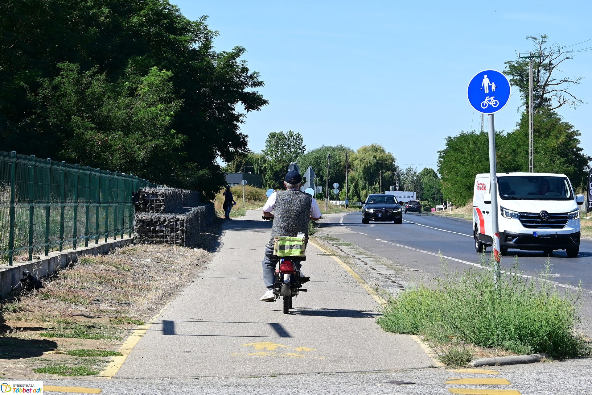 Útlezárás a 36-os főúton