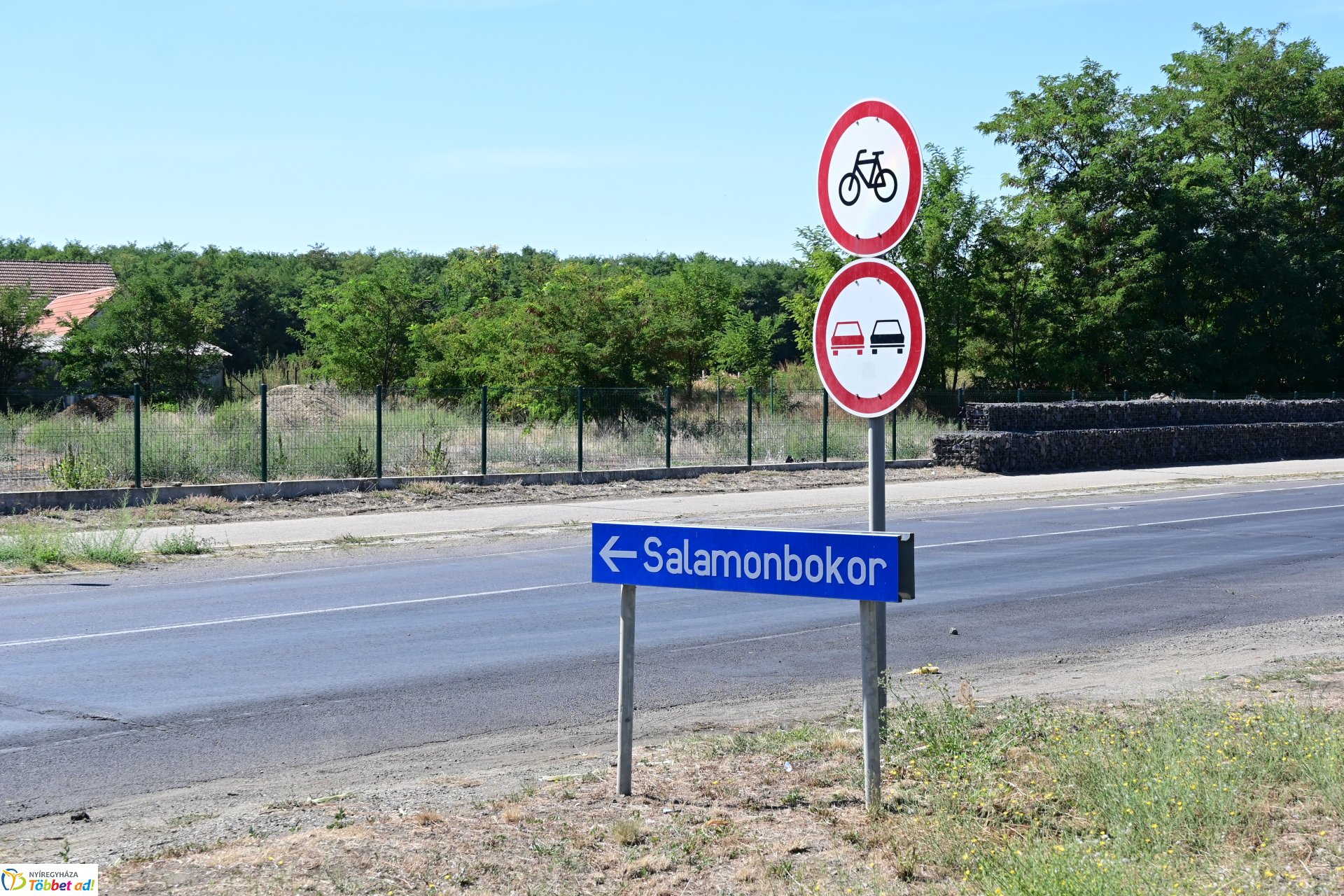 Útlezárás a 36-os főúton