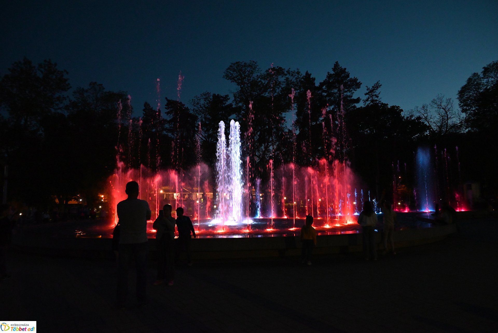  Üzemel a zenélő szökőkút Sóstón