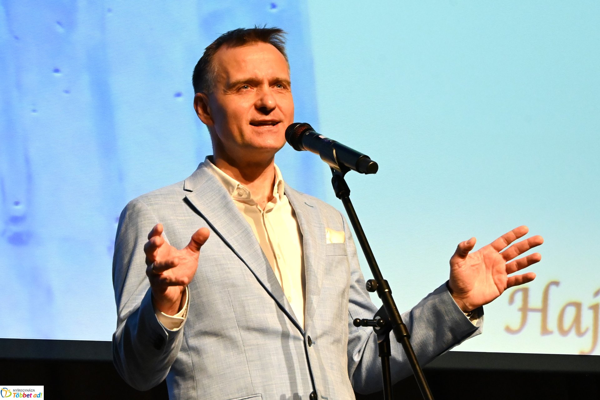 Üzenet az égbe, magyar versből szívbe - Tarczy Gyula előadóestje a VMKK-ban