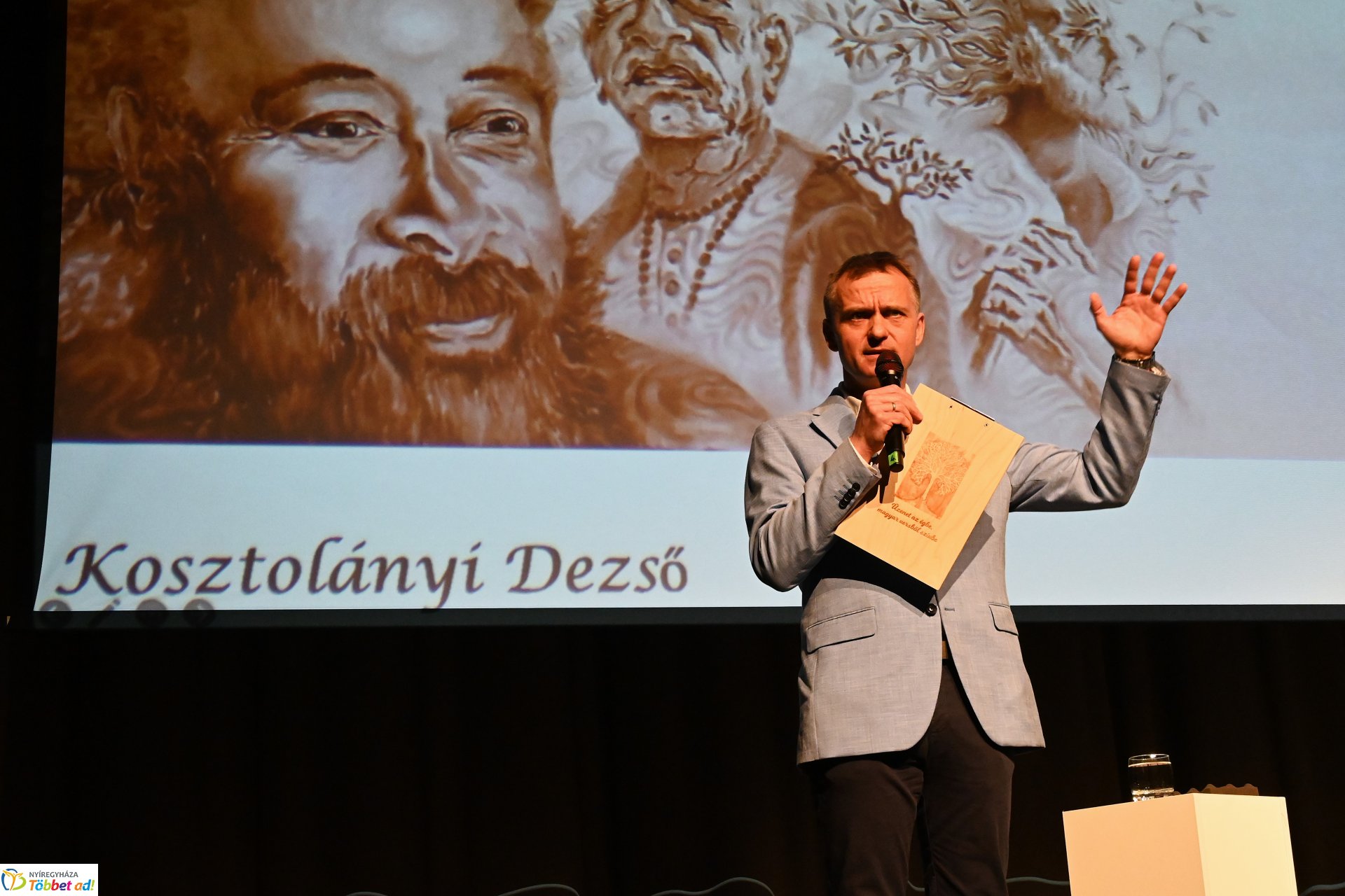 Üzenet az égbe, magyar versből szívbe - Tarczy Gyula előadóestje a VMKK-ban