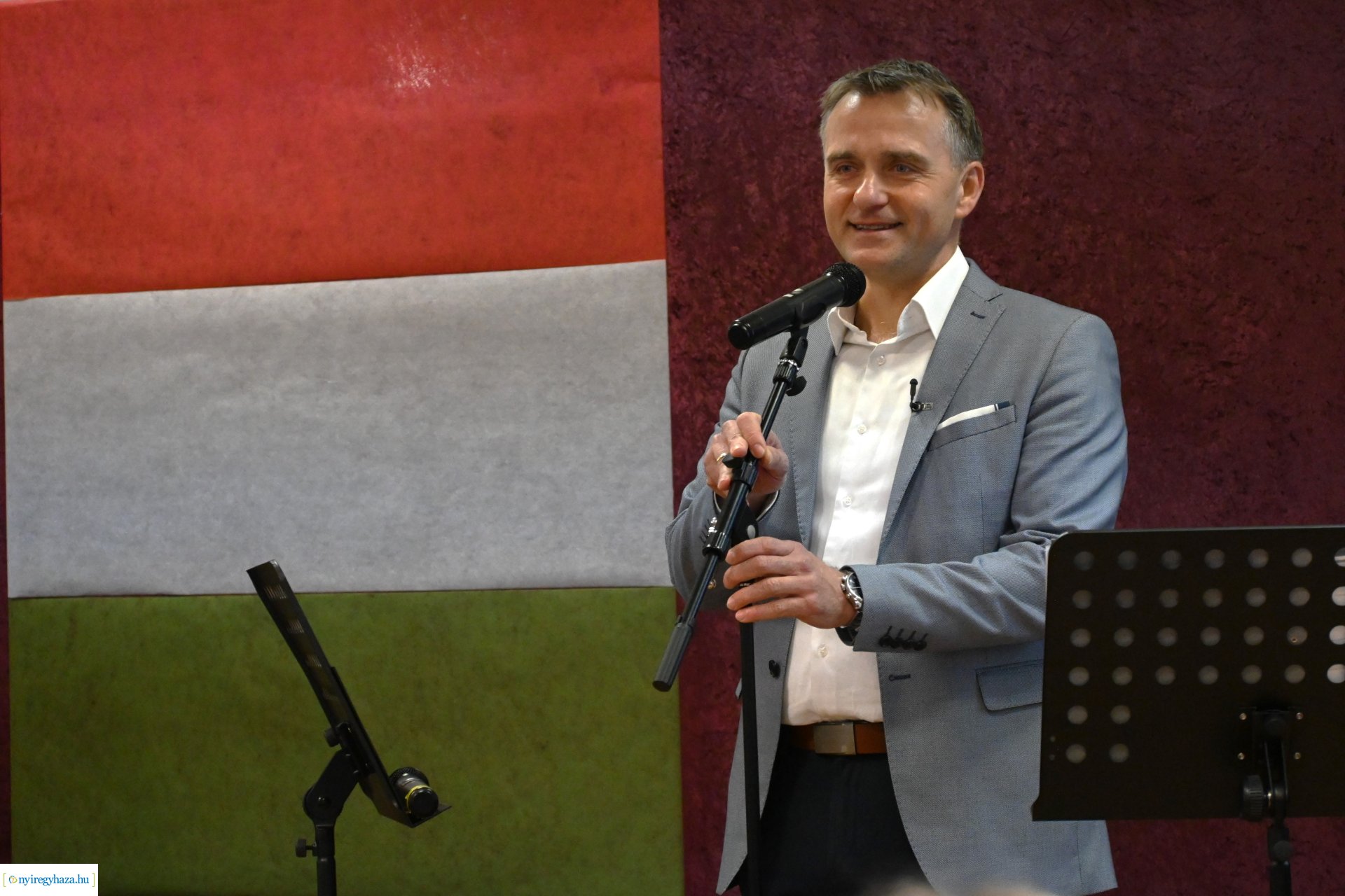 Üzenet az égbe - Tarczy Gyula előadói estje a Vasutas Művelődési Házban