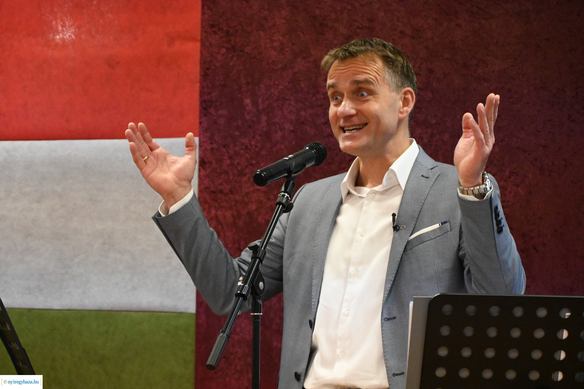 Üzenet az égbe - Tarczy Gyula előadói estje a Vasutas Művelődési Házban