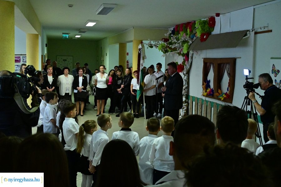 Váci emlékezés a Váci Mihály iskolában