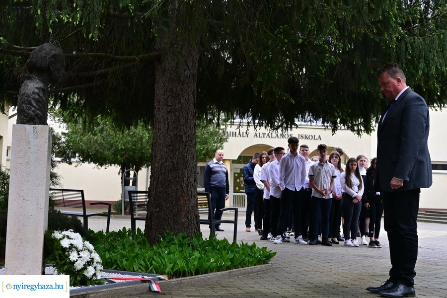 Váci emlékezés a Váci Mihály iskolában