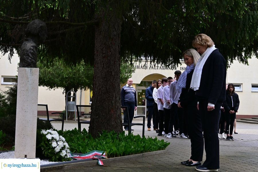 Váci emlékezés a Váci Mihály iskolában