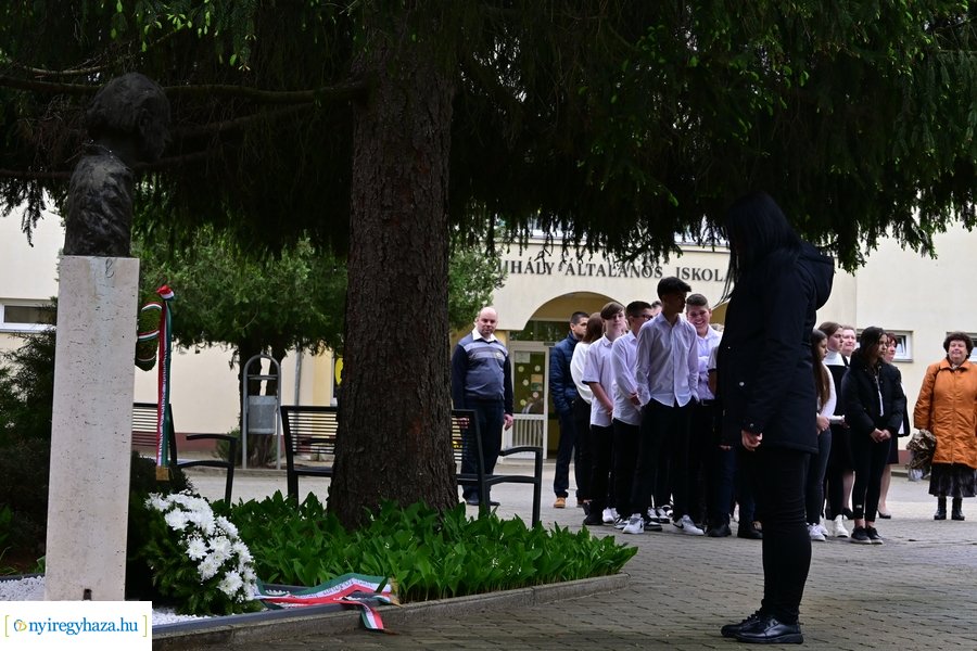 Váci emlékezés a Váci Mihály iskolában