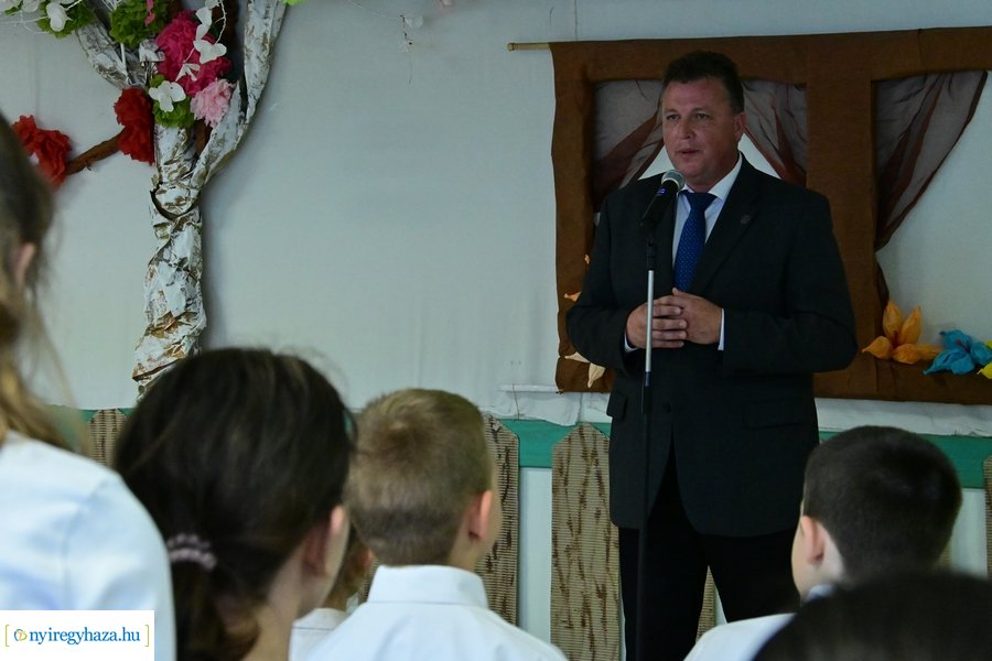 Váci emlékezés a Váci Mihály iskolában