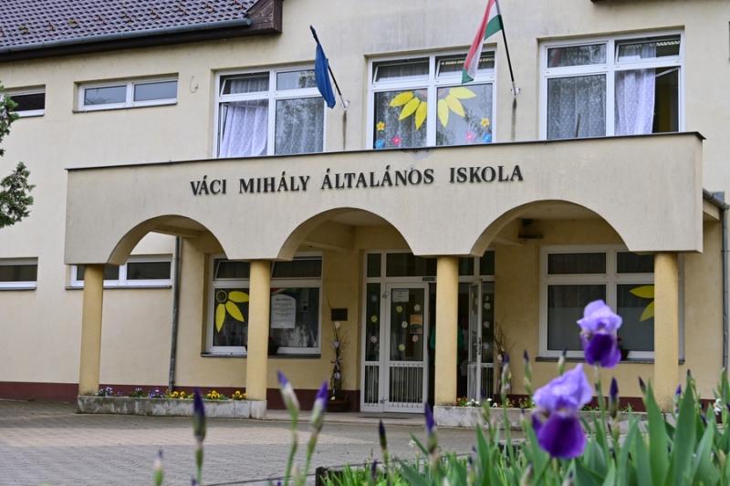 Váci emlékezés a Váci Mihály iskolában