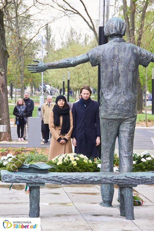 Váci Mihályra emlékeztek