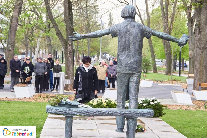 Váci Mihályra emlékeztek