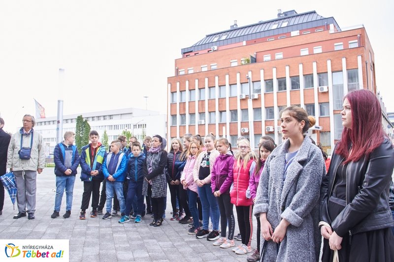 Váci Mihályra emlékeztek