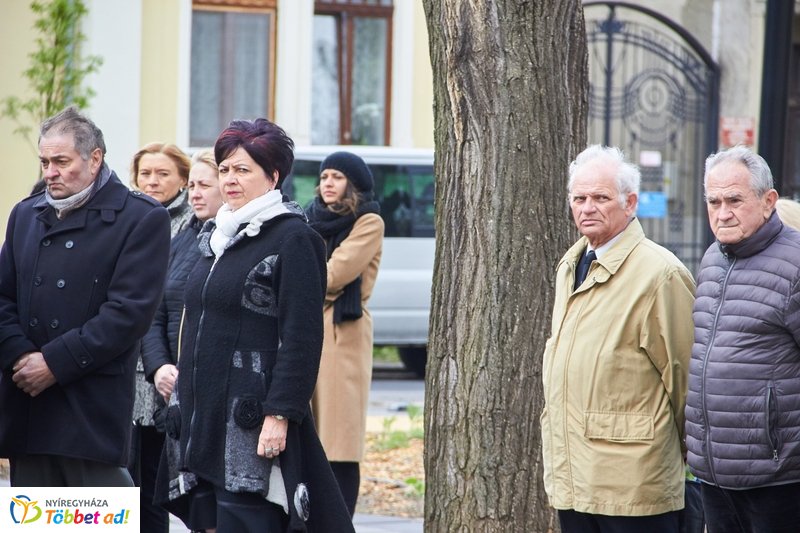 Váci Mihályra emlékeztek