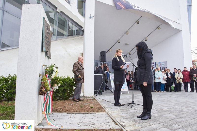 Váci Mihályra emlékeztek