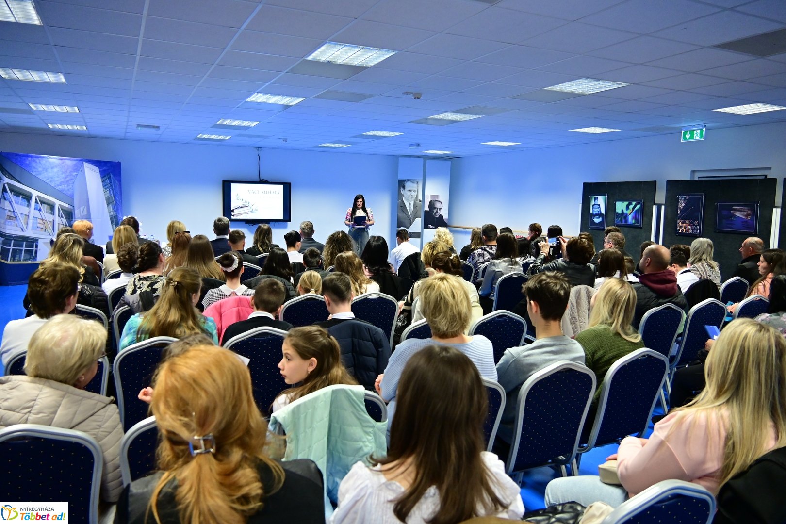 Váci szavalóverseny a kulturális központban - 2026