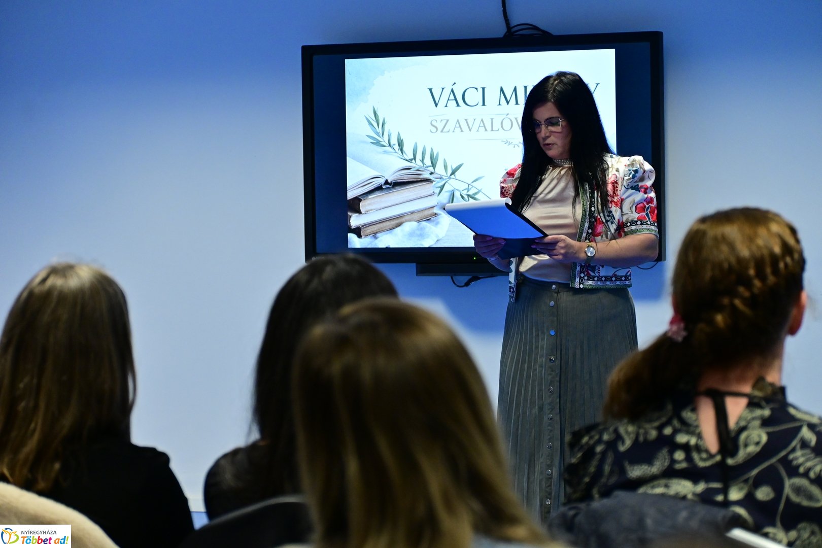 Váci szavalóverseny a kulturális központban - 2026