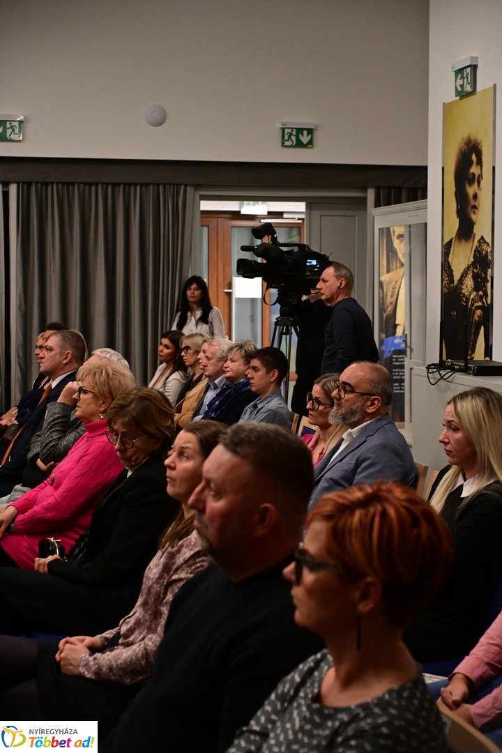 Vállalkozásfejlesztési előadás a Színdbádban 2026 februárjában