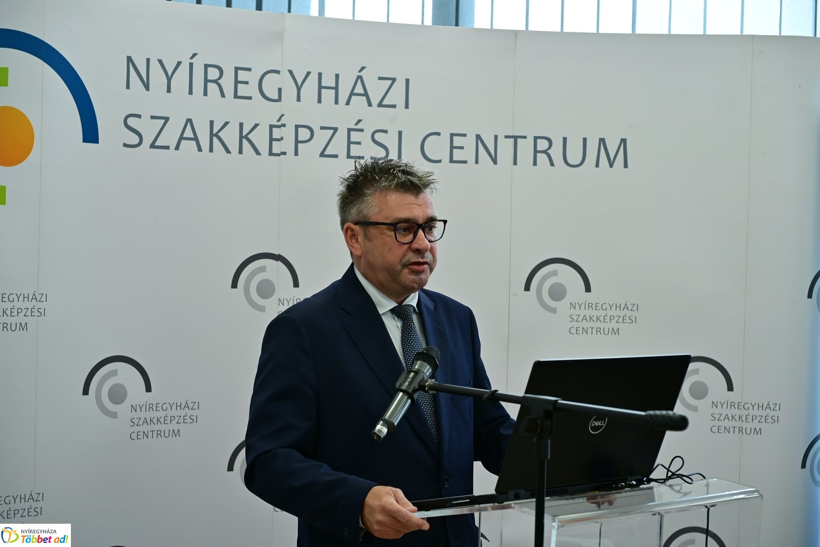 Vállalkozásismereti Roadshow 2025