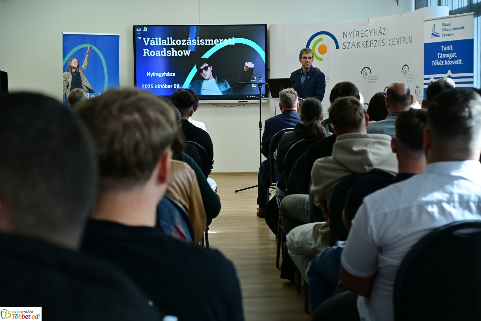 Vállalkozásismereti Roadshow 2025