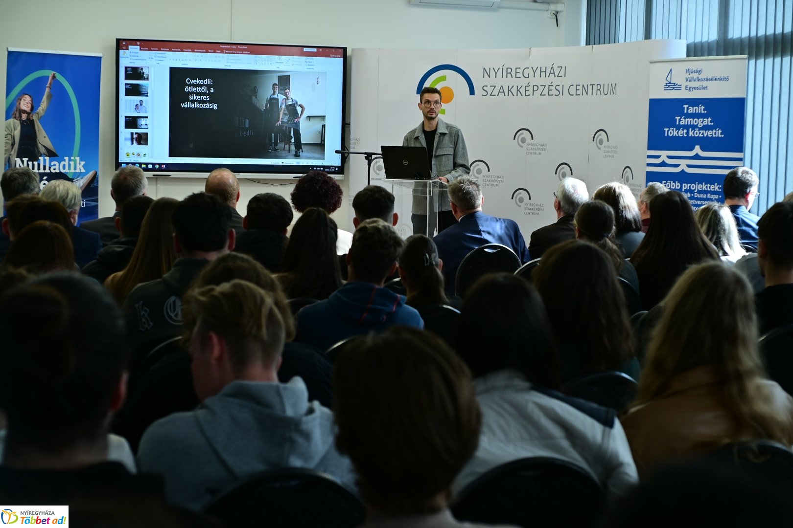 Vállalkozásismereti Roadshow 2025