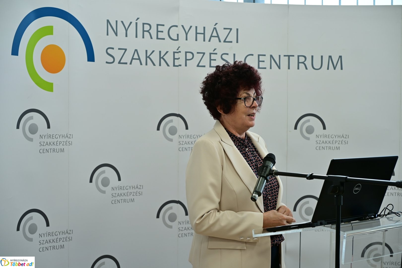 Vállalkozásismereti Roadshow 2025