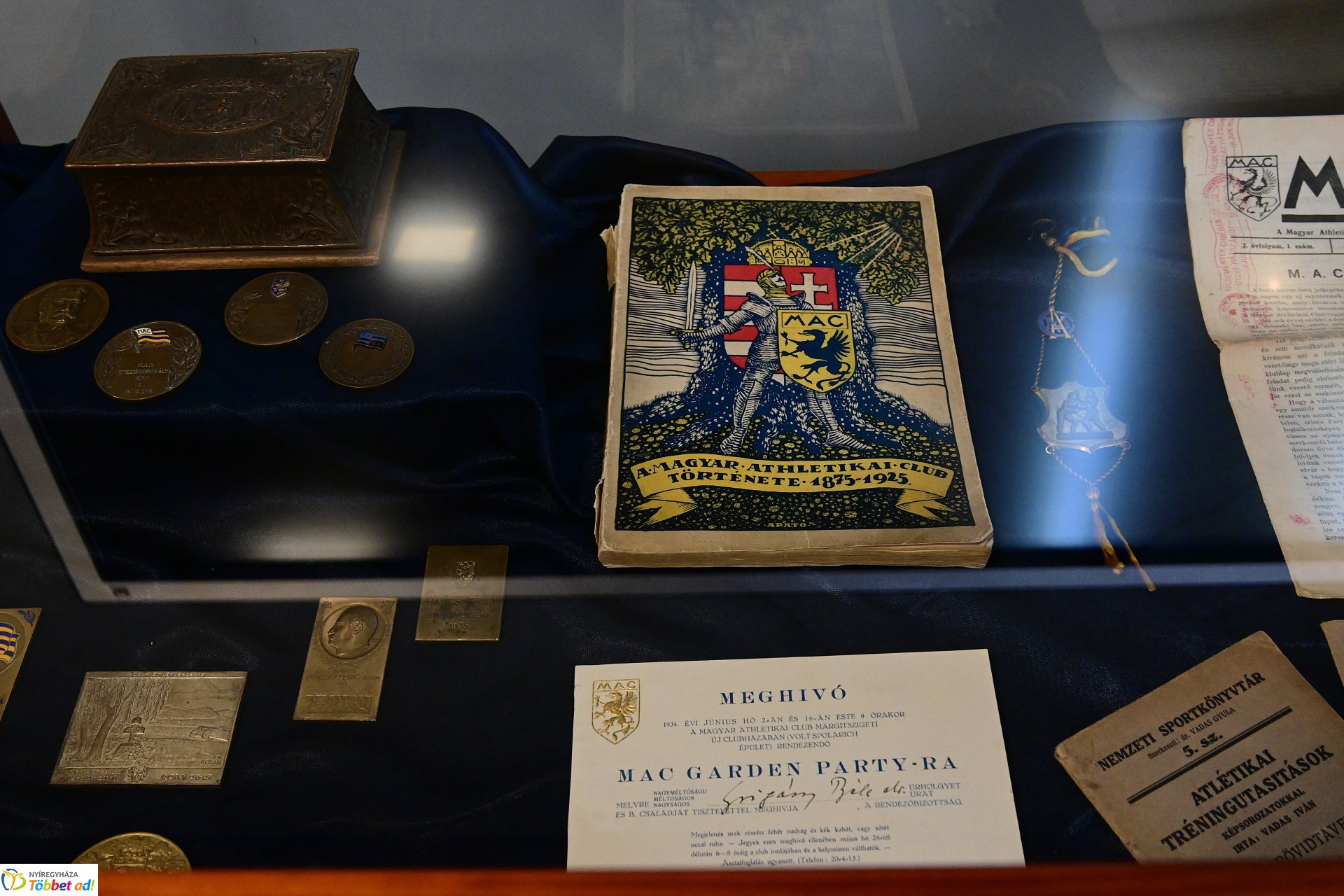 Válogatás a 150 éves Magyar Athletikai Club relikviáiból-kamarakiállítás a Kállay Gyűjteményben