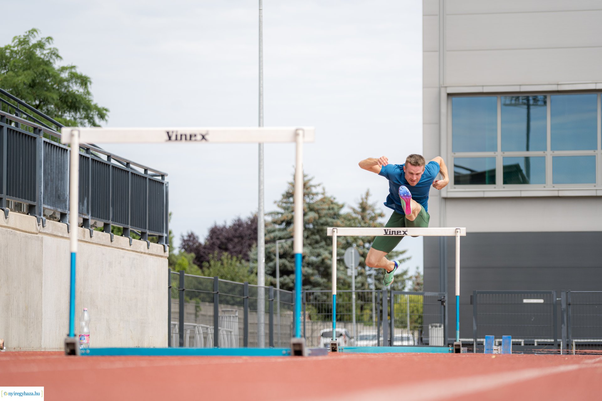 Válogatott sportolók mellett amerikai atléta is Nyíregyházán készül a VB-re