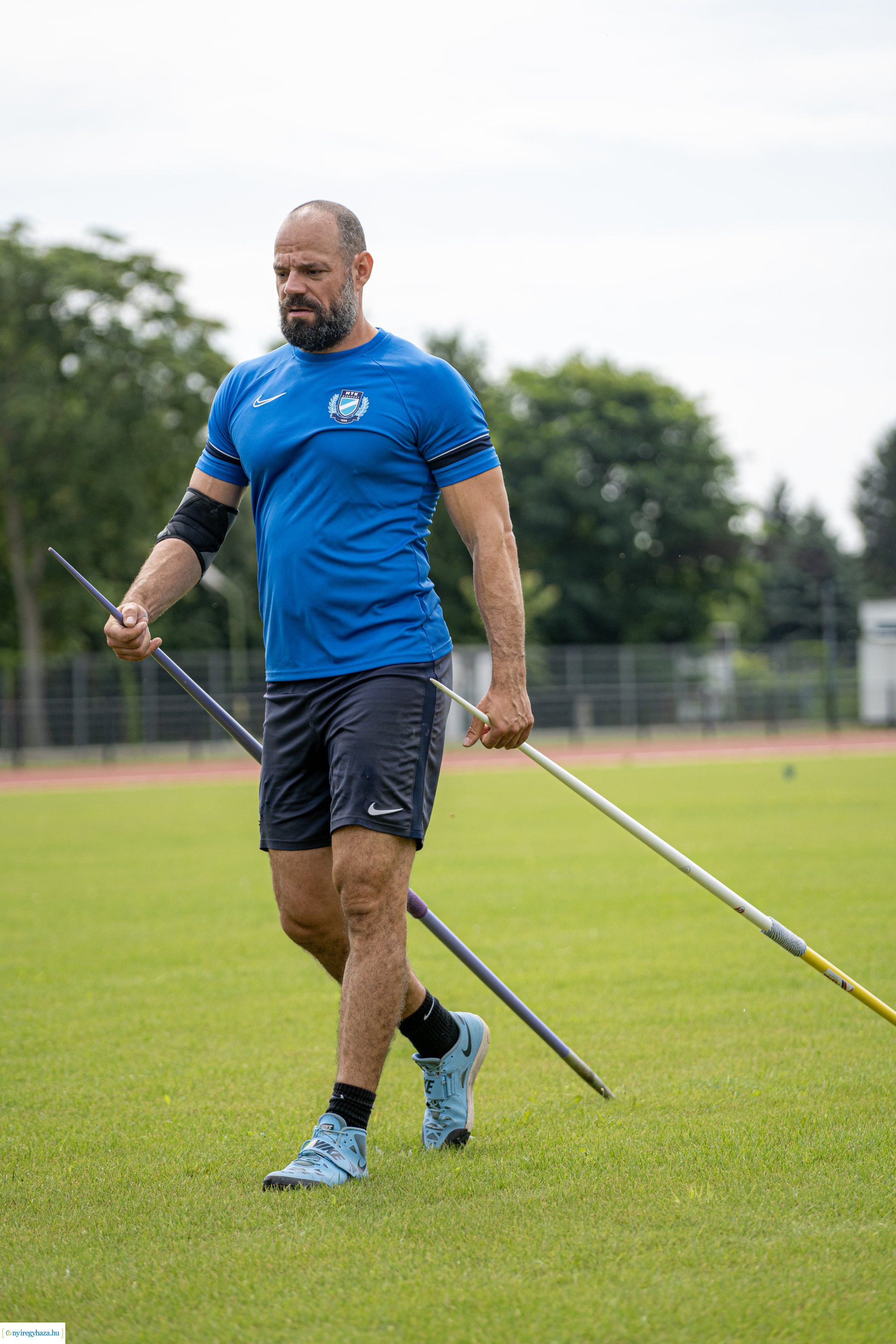 Válogatott sportolók mellett amerikai atléta is Nyíregyházán készül a VB-re