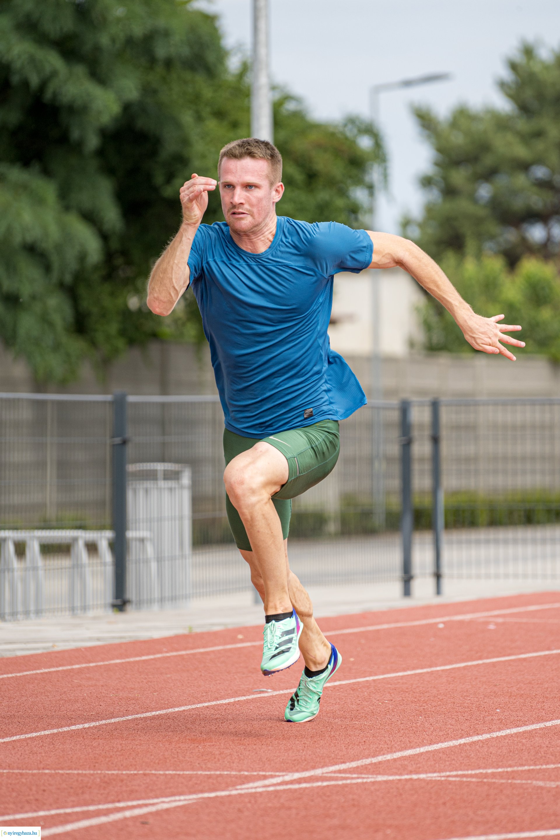 Válogatott sportolók mellett amerikai atléta is Nyíregyházán készül a VB-re
