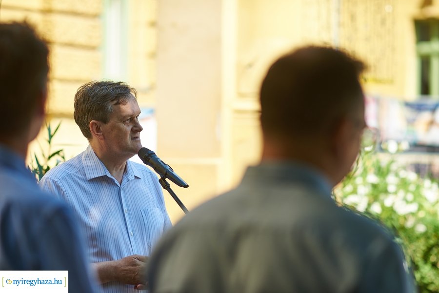 Vándor fotókiállítás megnyitó a Megyeházán