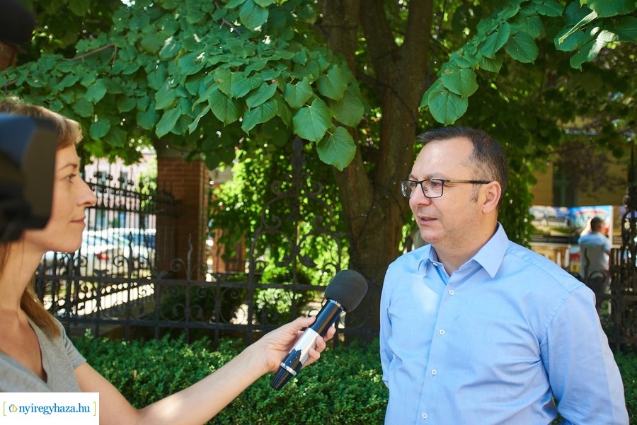 Vándor fotókiállítás megnyitó a Megyeházán