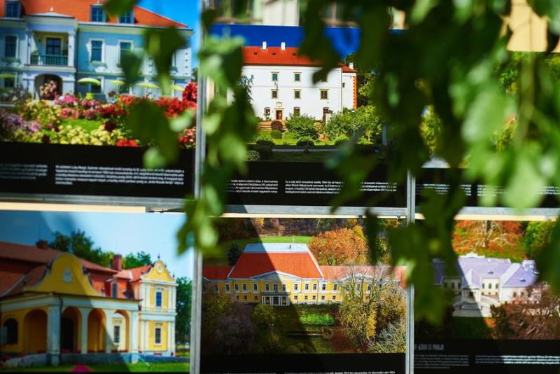 Vándor fotókiállítás megnyitó a Megyeházán