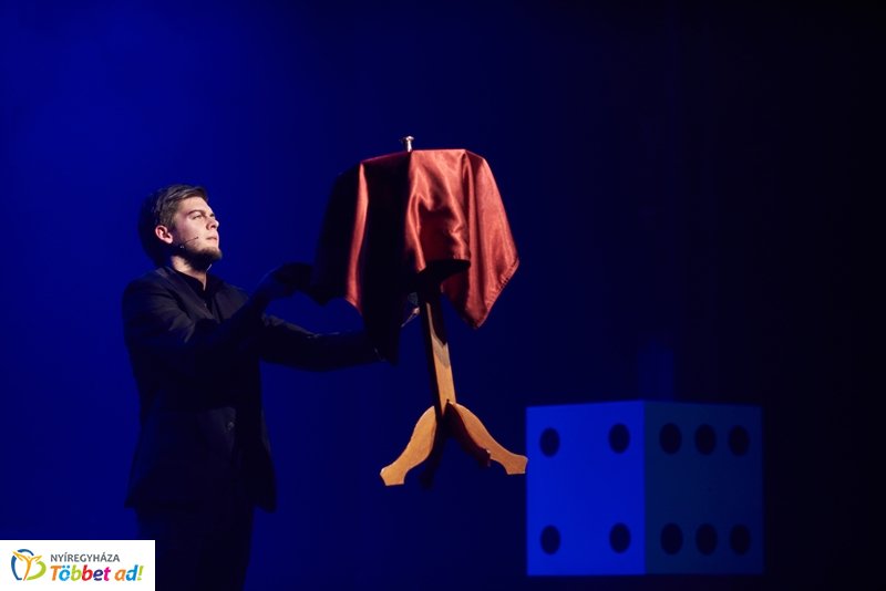 Varázslat a Váci Mihály Kulturális Központban