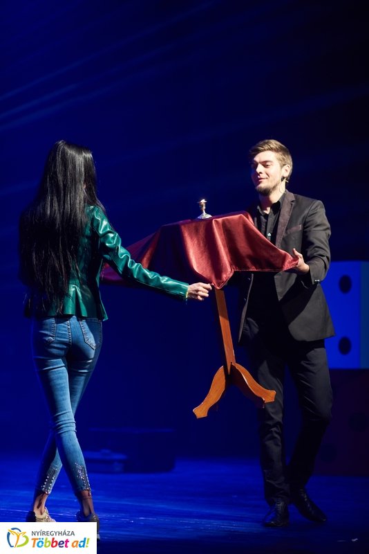 Varázslat a Váci Mihály Kulturális Központban