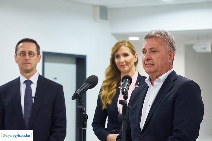 Varga Mihály pénzügyminiszter Nyíregyházán 20220307