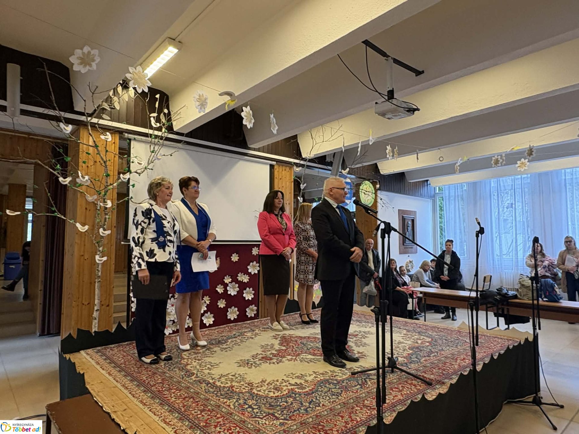 Vármegyei vers- és prózamondó versenyt rendeztek a Móra-hét keretében Nyíregyházán