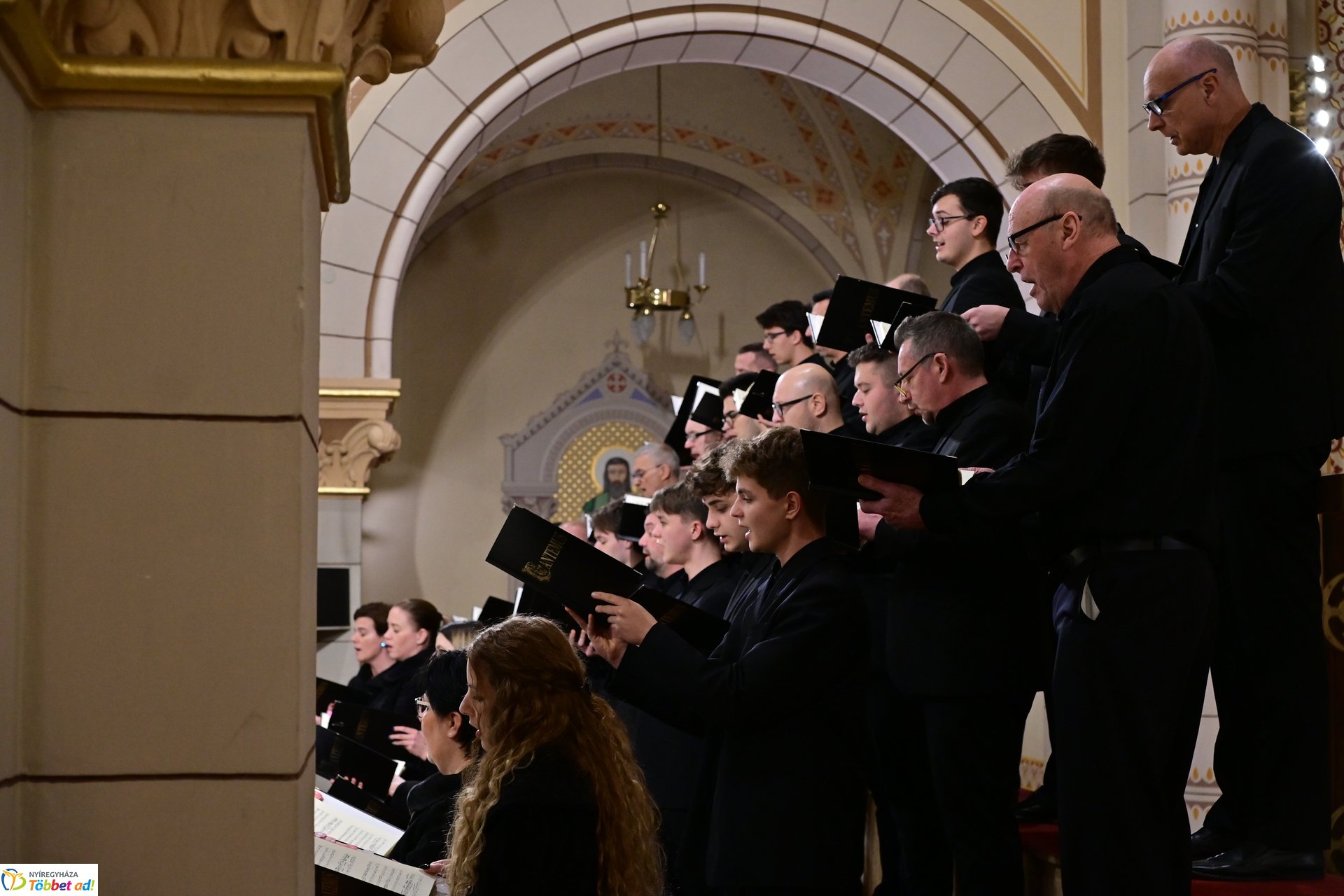 Városi Karácsonyi Hangverseny a Magyarok Nagyasszonya-társszékesegyházban 2024