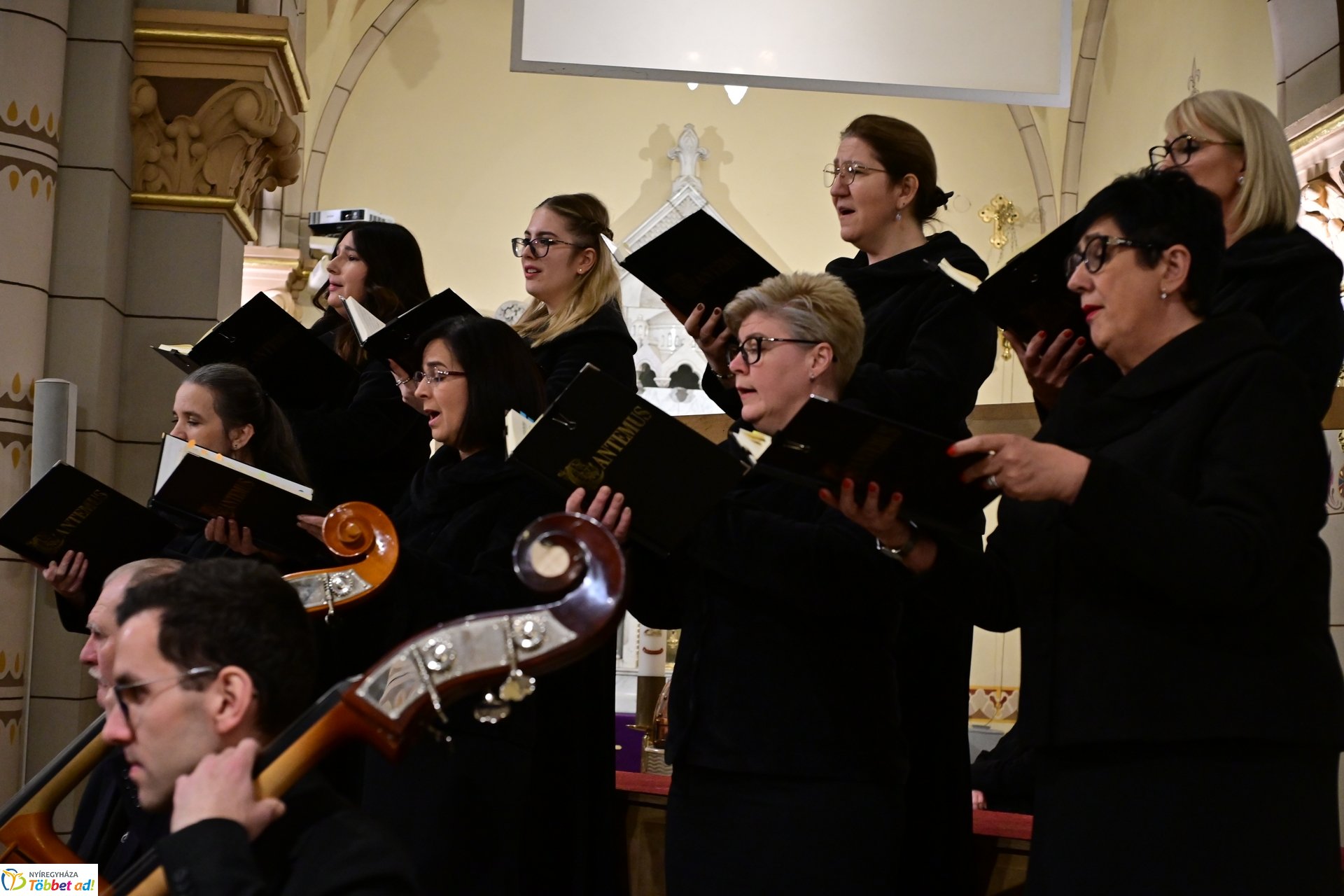 Városi Karácsonyi Hangverseny a Magyarok Nagyasszonya-társszékesegyházban 2024