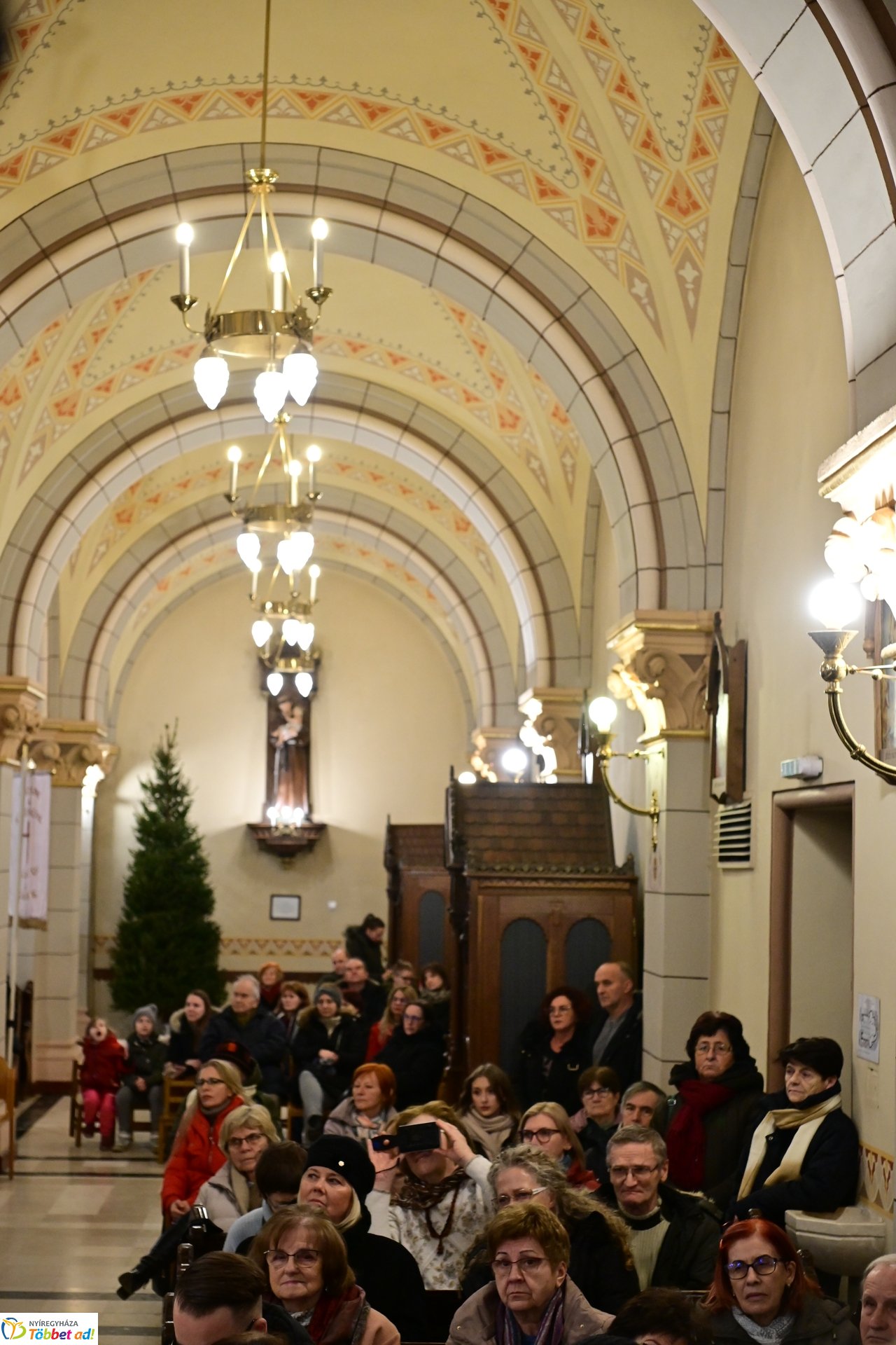 Városi Karácsonyi Hangverseny a Magyarok Nagyasszonya-társszékesegyházban 2024