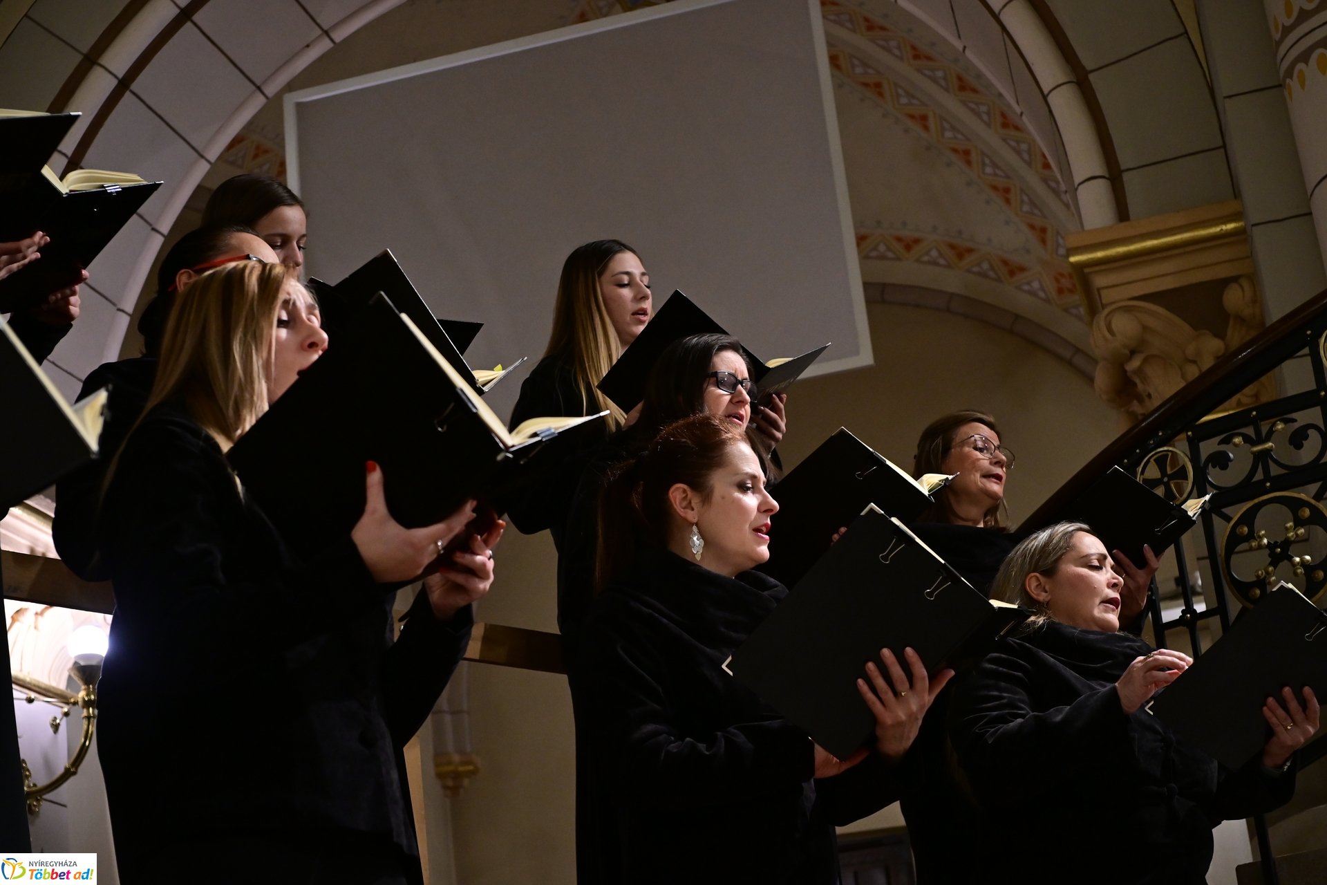 Városi Karácsonyi Hangverseny a Magyarok Nagyasszonya-társszékesegyházban 2024