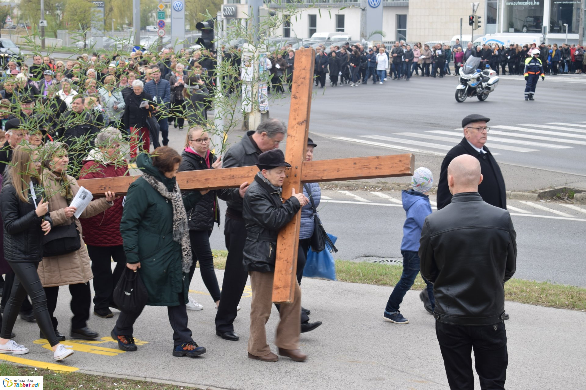Városi Keresztút – Fotók: Nyíregyházi Egyházmegye
