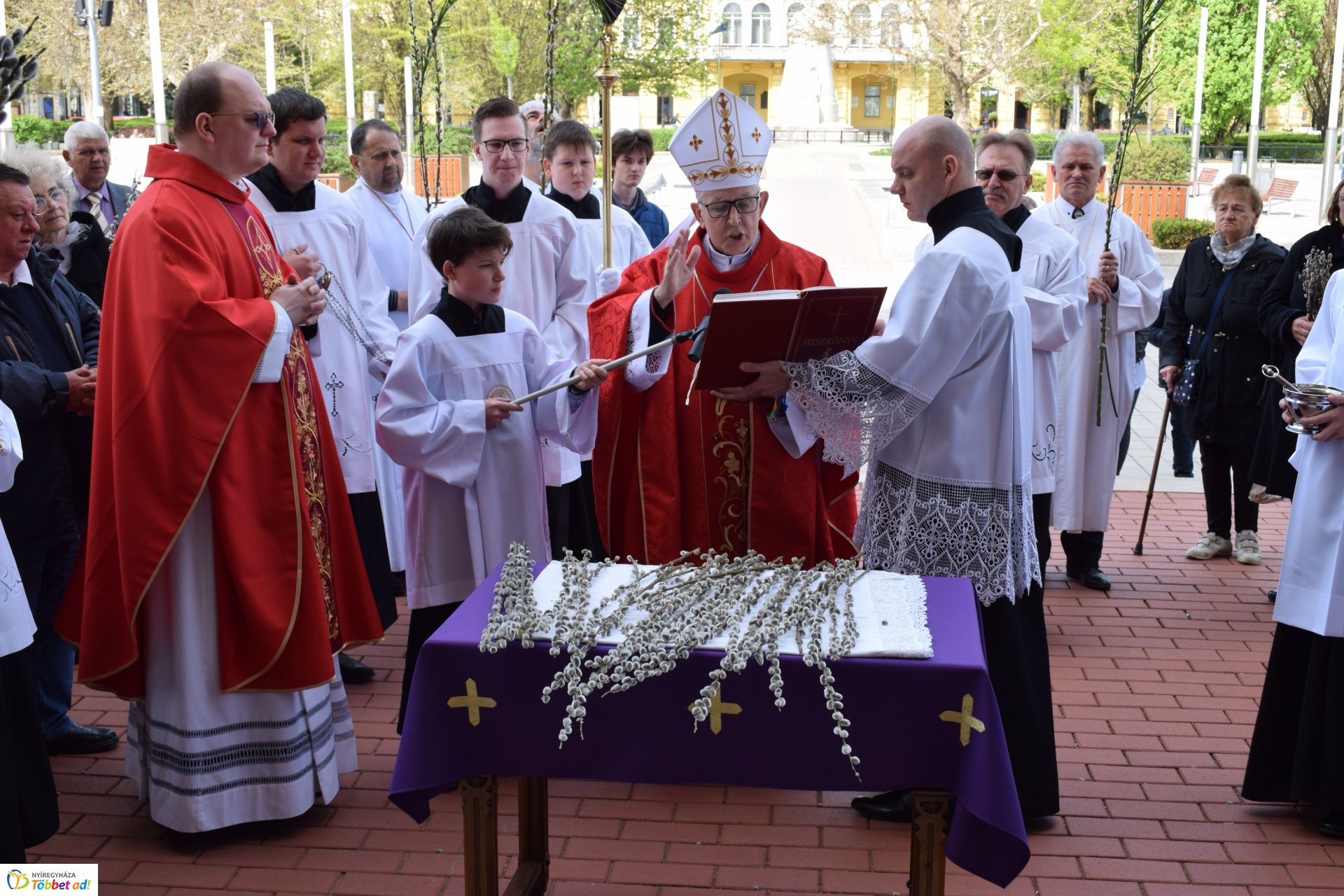 Városi Keresztút – Fotók: Nyíregyházi Egyházmegye