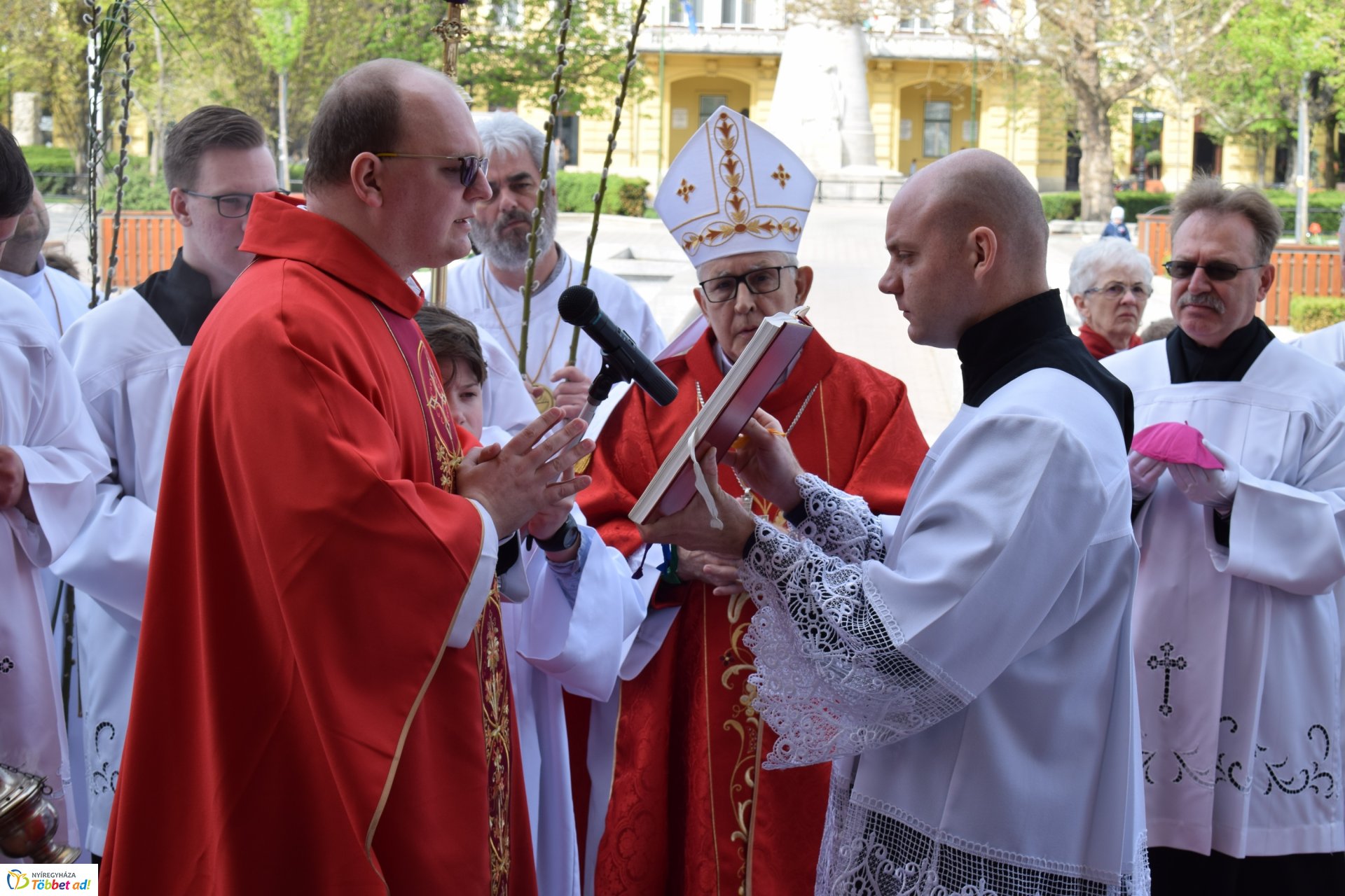 Városi Keresztút – Fotók: Nyíregyházi Egyházmegye