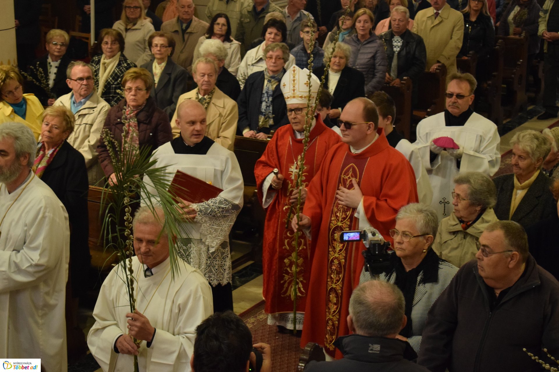 Városi Keresztút – Fotók: Nyíregyházi Egyházmegye