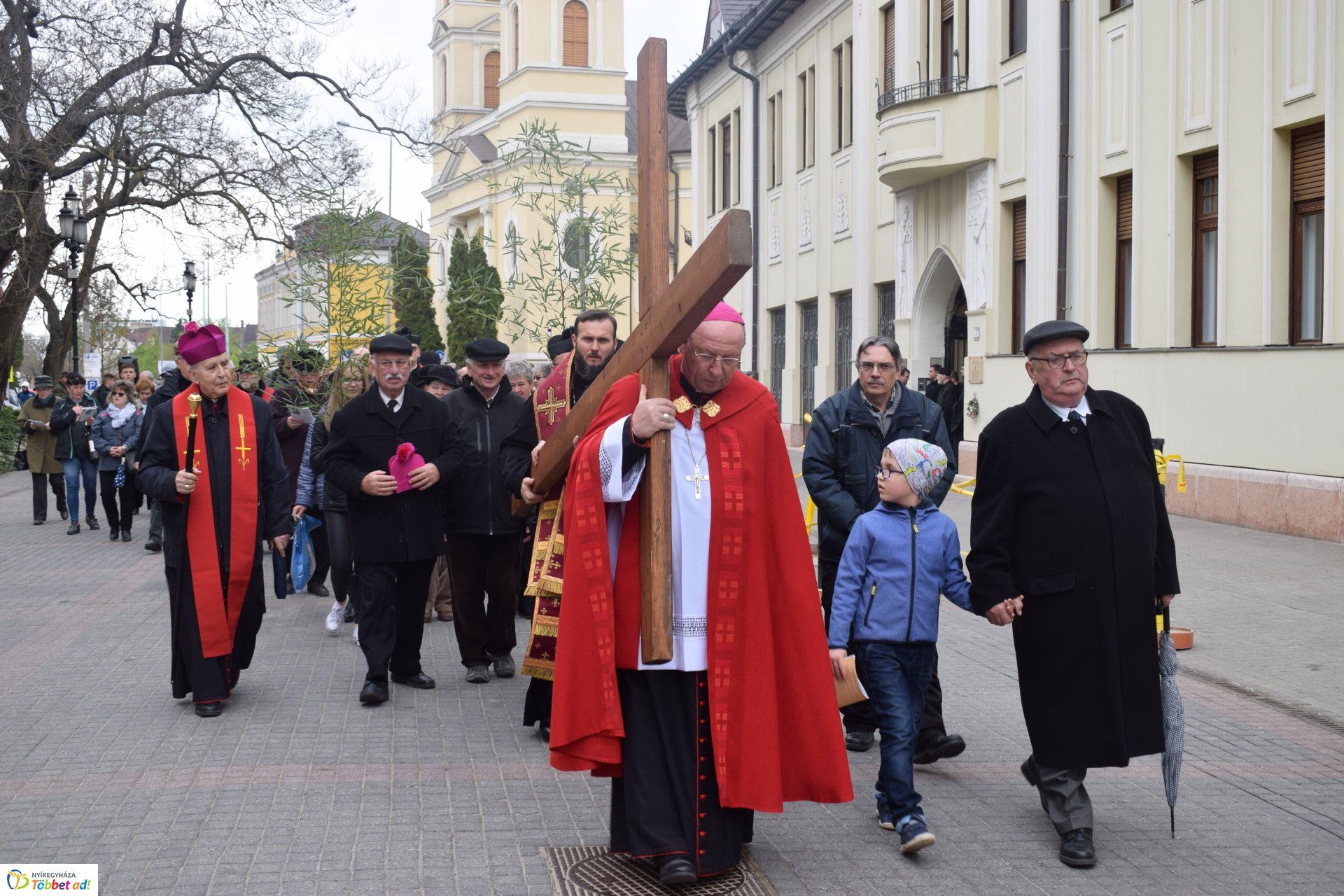 Városi Keresztút – Fotók: Nyíregyházi Egyházmegye