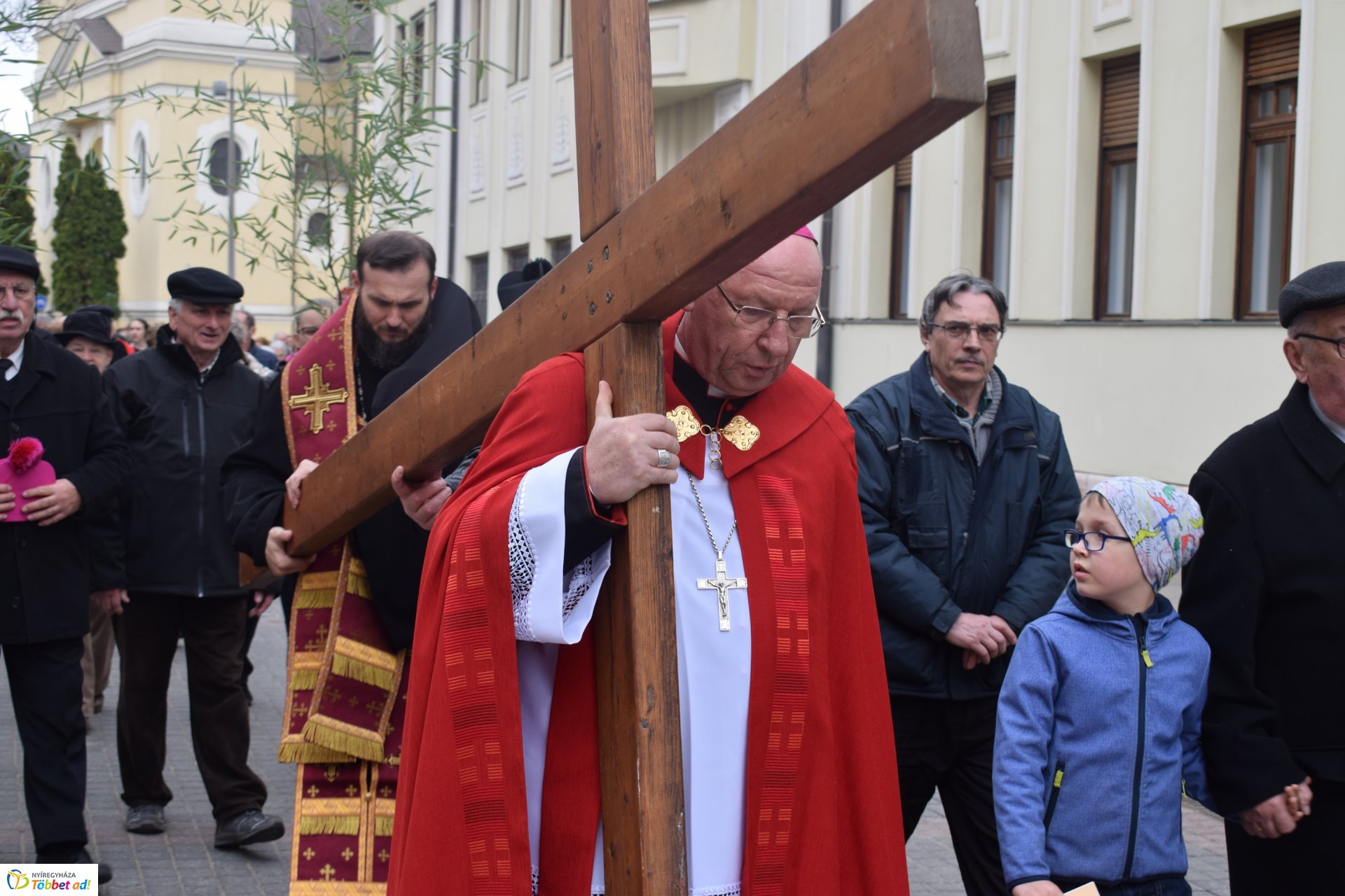 Városi Keresztút – Fotók: Nyíregyházi Egyházmegye